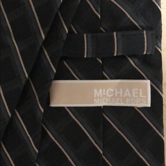 Michael Kors Tie - Picture 3 of 3